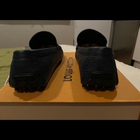 LOUIS VUITTON LOAFERS - Picture 4 of 4